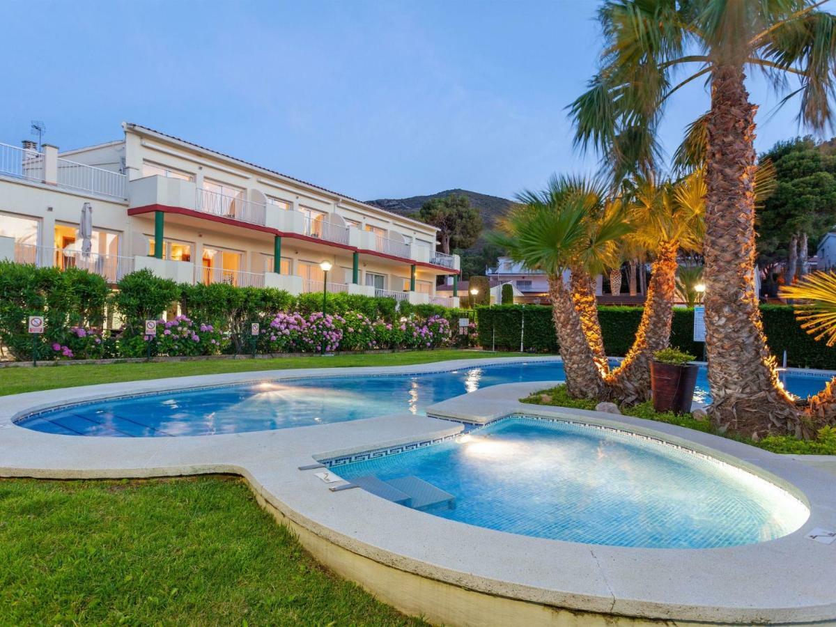 Apartment Palmiers I-10 By Interhome Llança Dış mekan fotoğraf
