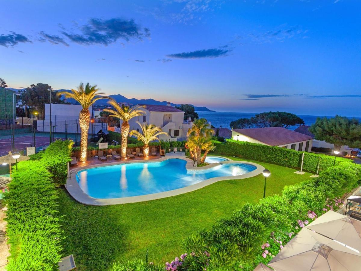 Apartment Palmiers I-10 By Interhome Llança Dış mekan fotoğraf